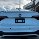 Volkswagen JETTA Lateral derecho 8